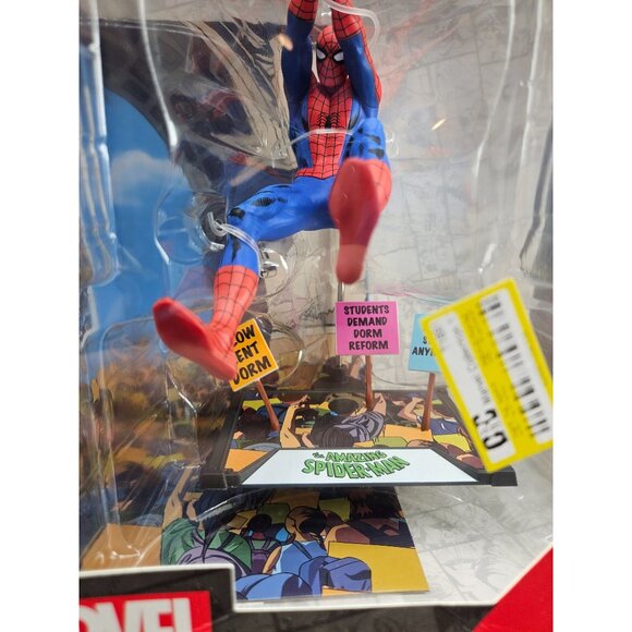 McFarlane Toys Marvel Gold Label Spider-Man Action Figure Amazing Spider-Man Iss - Picture 7 of 10